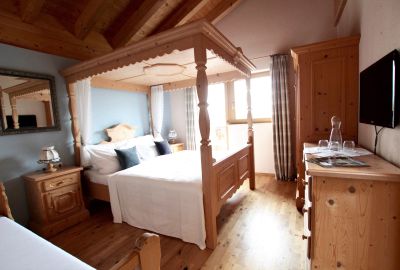 chalet-melodie-sonnenspitze-zimmer-3.jpg